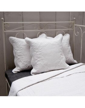Narzuta na łóżko 140x 220cm biała Seria Q144