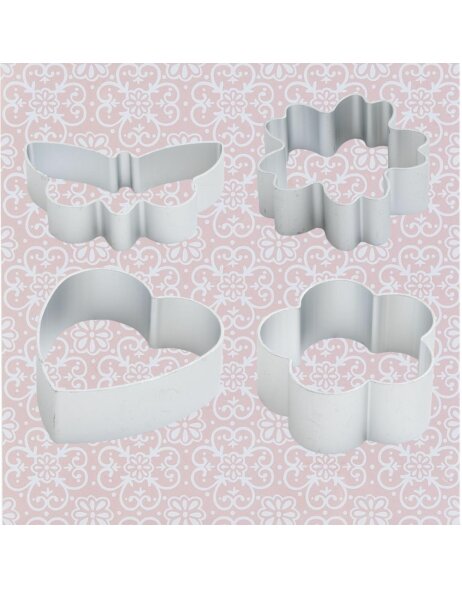 Set of 4 cookie cutters in different designs