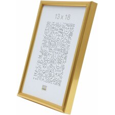 Plastic frame S011 18x24 cm gold