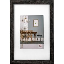 Fiorito wood frame with bevel cut mat