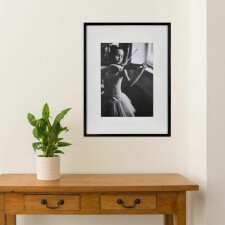 Viola wooden frame 30x40 cm black