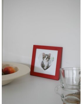 S45SK4 Red picture frame with heart design 13x13 cm