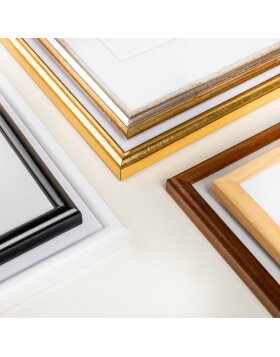 Bozen wooden frame 18x24 cm polar white