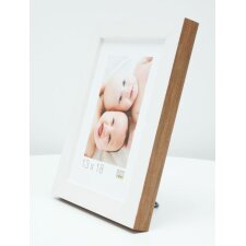 S46JH1 Wooden photo frame in white with a wood coloured side