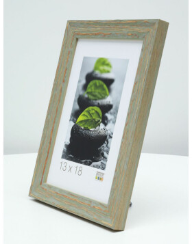 S46MF8 Green photo frame in a beach wood style