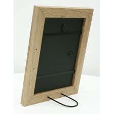 S49BH1 Photo frame in a natural wood colour