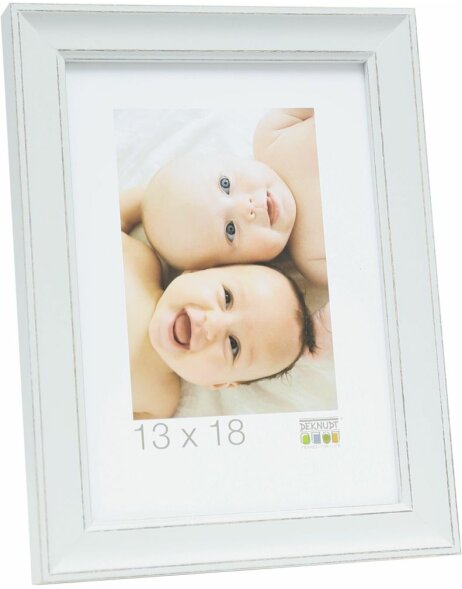 18x24 cm wooden photo frame LONA wei&szlig;
