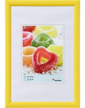Cornice di plastica TRENDSTYLE 18x24 cm - giallo limone