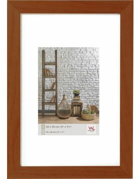 Ramka na zdjęcia z drewna - NATURA 20x30 cm orzech