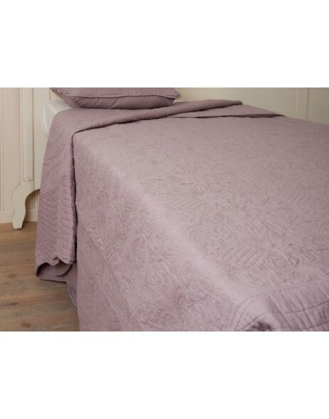 Bedspread purple