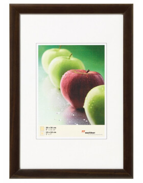 Manzana FSC wooden frame 40x50 cm meranti